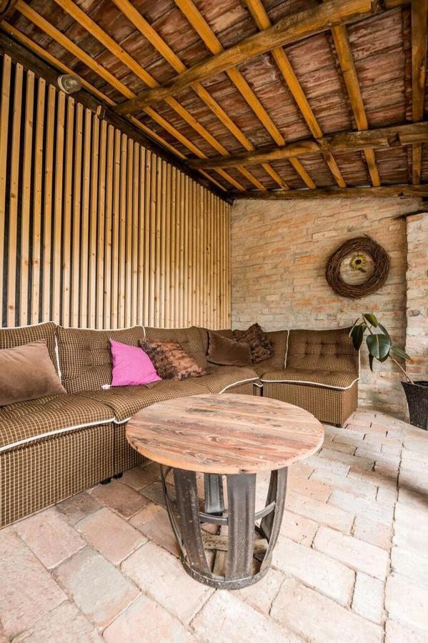 Apartman Ve Dvore Ratiskovice Ngoại thất bức ảnh