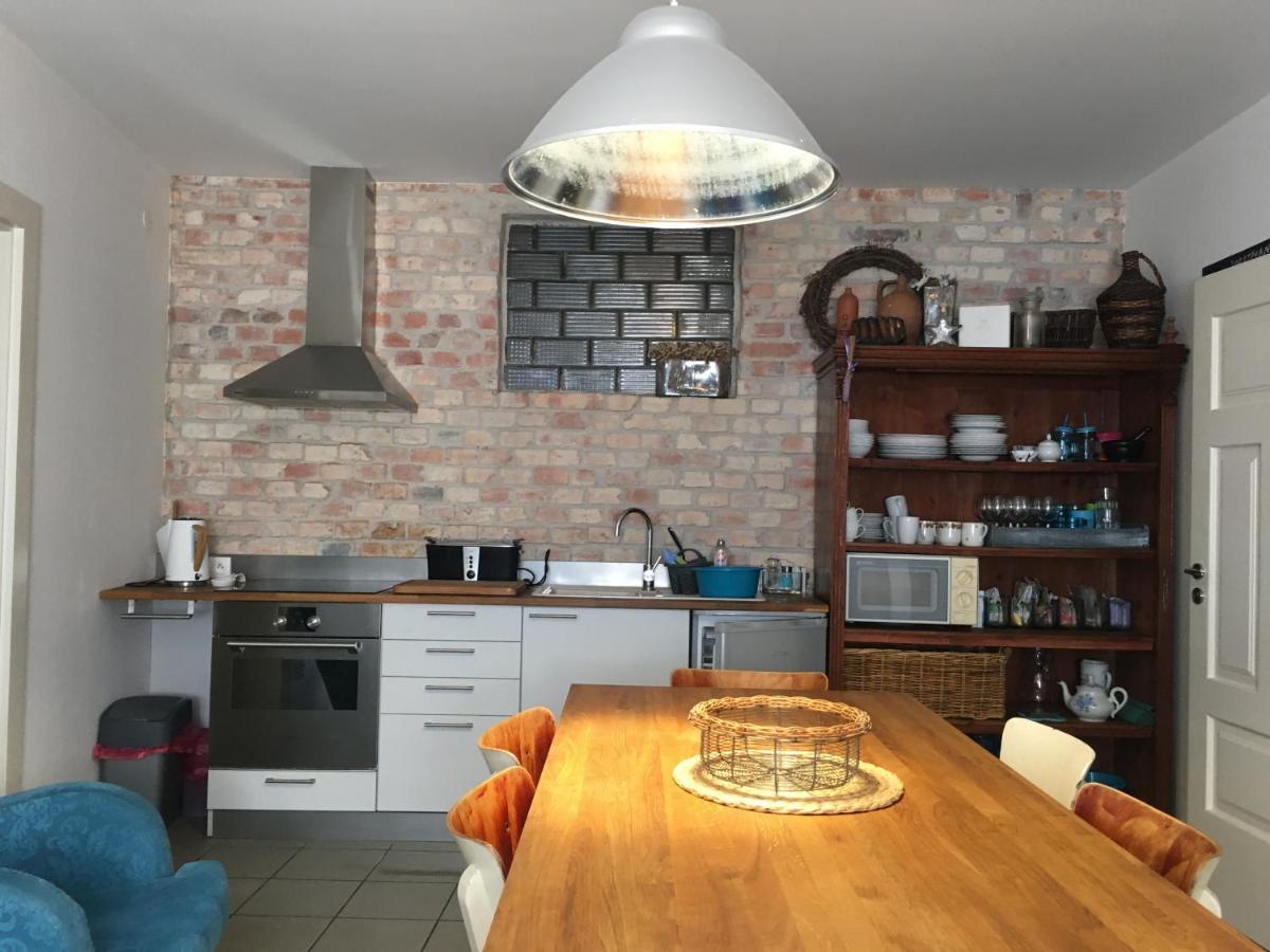 Apartman Ve Dvore Ratiskovice Ngoại thất bức ảnh