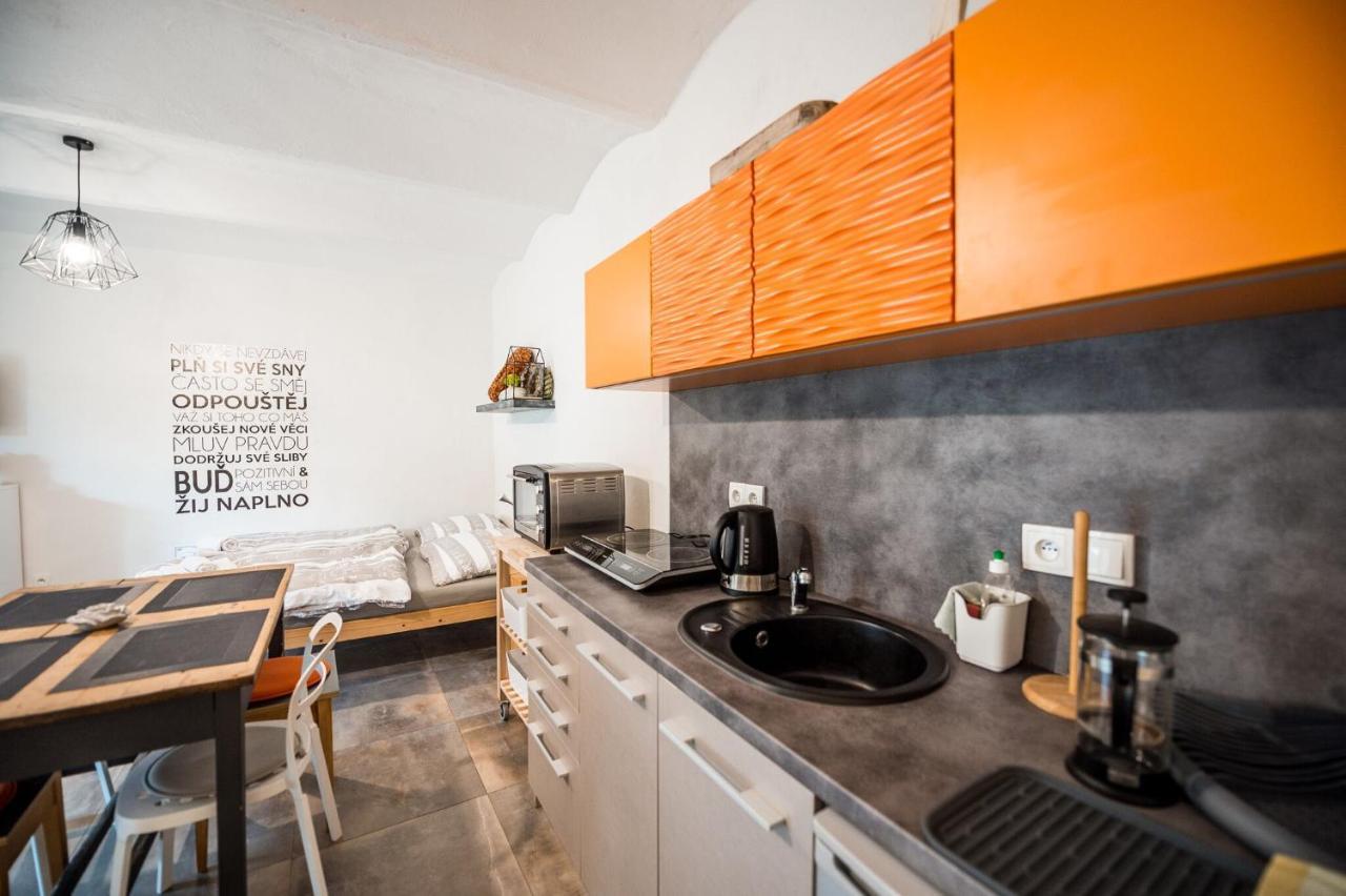 Apartman Ve Dvore Ratiskovice Ngoại thất bức ảnh