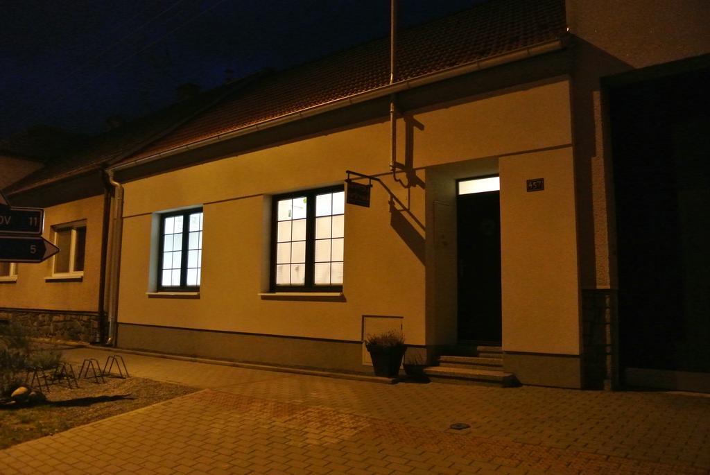 Apartman Ve Dvore Ratiskovice Phòng bức ảnh